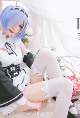 『Re:ゼロから始める異世界生活』セクシーレムメイドコスプレ【CN：Zhajiang Mumu】（写真13枚）