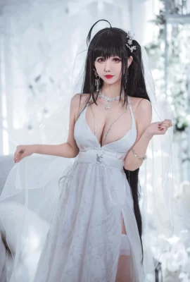 妖精月大峰純白のウェディングドレス（写真11枚）