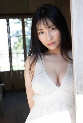 山手梨愛 福岡生まれの天然Iカップ FLASHデジタル寫真集R (107 Photos)