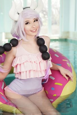 Belle Delphine – カムイの水着を着る