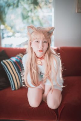 DJAWA 写真 – Yeri – 私の猫はかわいい女の子