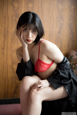 Nozomi Ishihara 石原希望 (20 Photos)