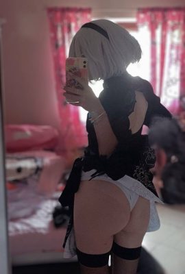 ムーニー コスプレ – 2B ビキニ