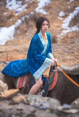馬に乗って国を破壊する王女