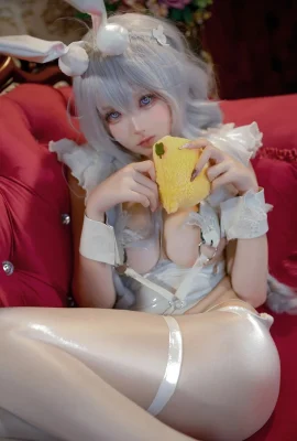 Xiao Jili  – アズールブルーラインの悪質で怠zyな白いウサギ