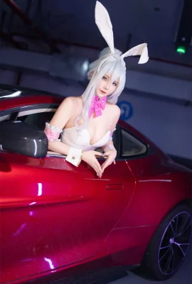 Mo Zi AAを取る – スノーガールスポーツカーバニーガール
