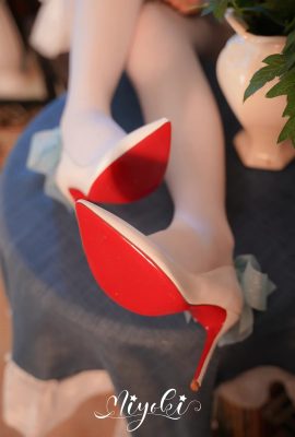 （鈴木幻））美しい足の祝福（ハチンピンクの蝶の花エルフ）