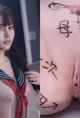 性的および肉体とは何かを示すために、貪欲なパターンを持つ純粋な学生の女の子（11枚の写真）