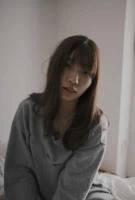 (樋口みつは) 高顏值加持整個誘惑敢破表 (58 Photos)