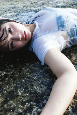 （natsuhiro hiramashima）丸い柔らかい胸と柔らかい胸が見せびらかします！目をそらす深い溝の写真はとても暑い（26枚の写真）