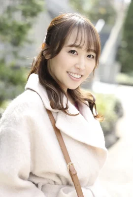 長谷川あい – 淡泊過ぎる生活に息が詰まり気分転換に男を物色する人妻 (63 Photos)