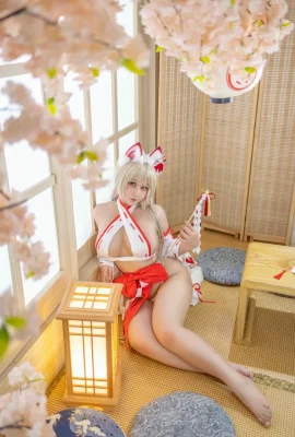 Kaneko_ka Meow  –  Fox Witch（43枚の写真）